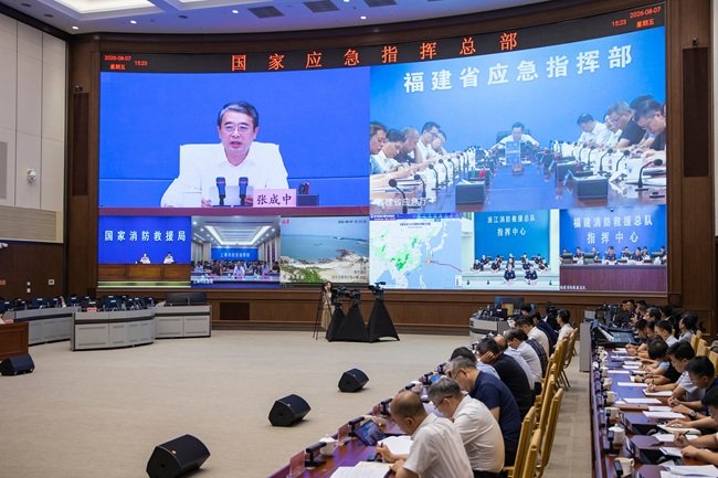常压装置渣油/原油换热器外头盖排液口